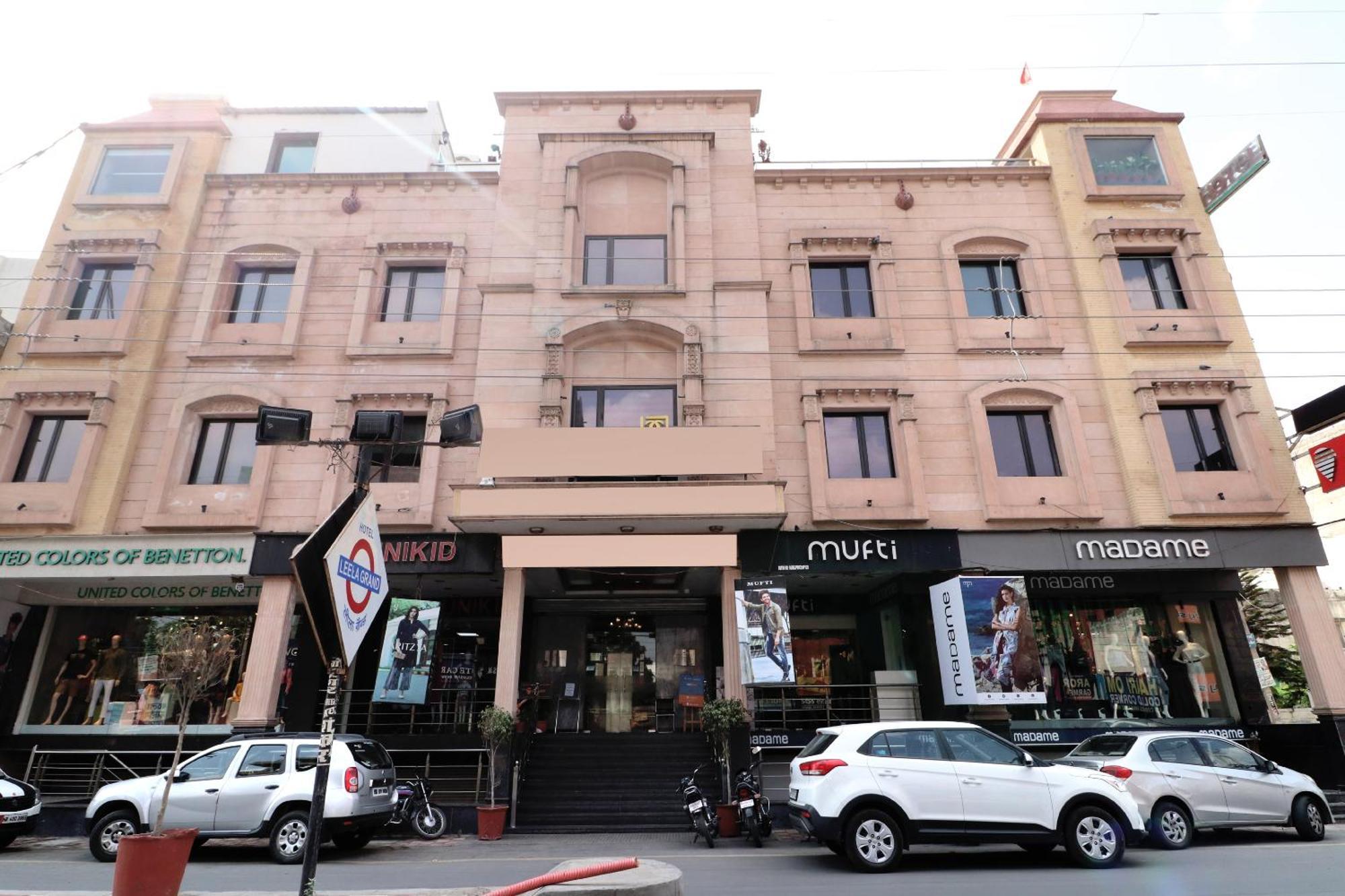 Hotel Leela Grande Karnāl Exterior foto